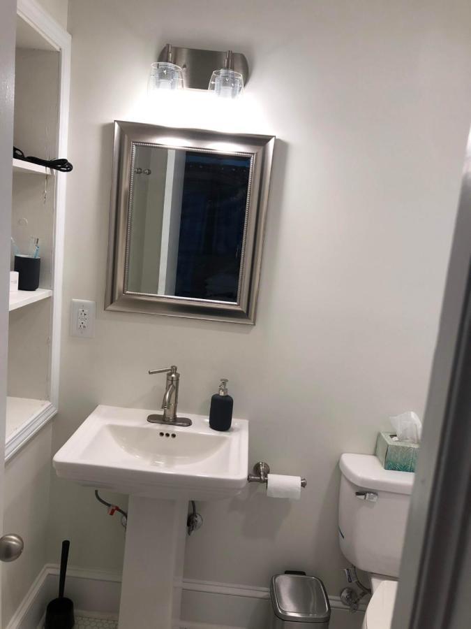 Renovated Space Close To Downtown - A Дарем Экстерьер фото
