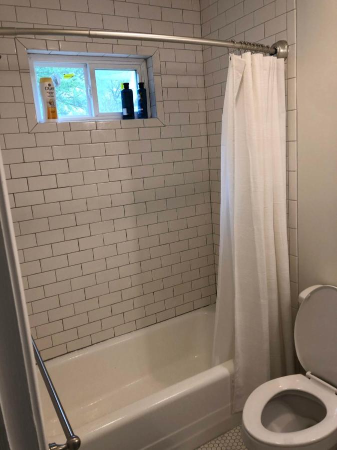 Renovated Space Close To Downtown - A Дарем Экстерьер фото